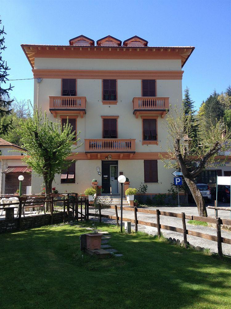 Albergo Chiara Savignone Esterno foto