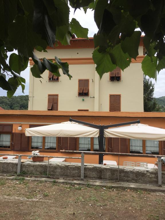 Albergo Chiara Savignone Esterno foto